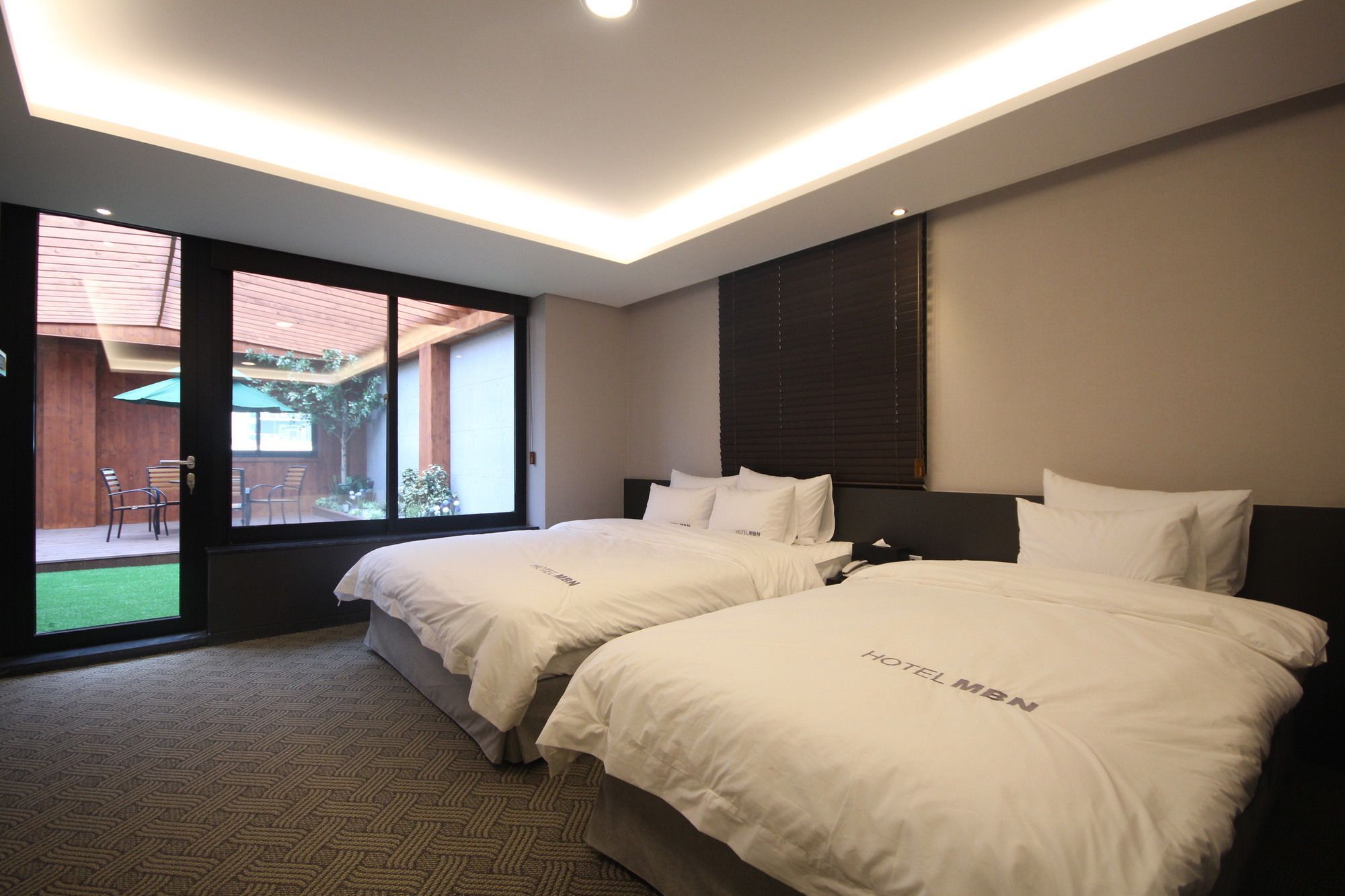 Mbn Hotel Чханвон Экстерьер фото